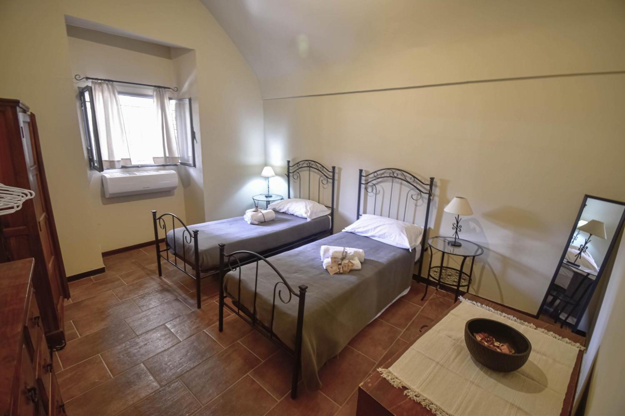 Domum In Petra Casa Nella Roccia Self Check - In Villa Modica Kültér fotó